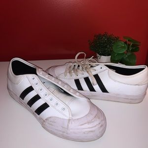 Adidas Sneakers